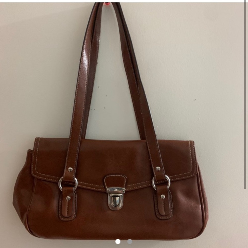 cute brown buckle shoulder bag.